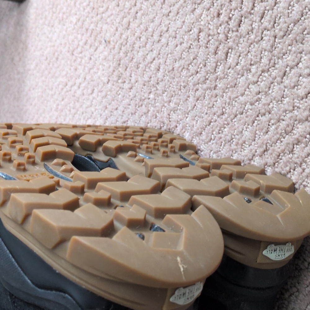 Vans UltraRange EXO Hi MTE-3 Gore-Tex winter boots Women 8.5 Men 7 - Picture 6 of 10